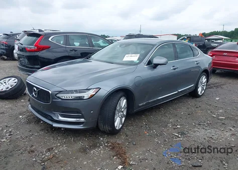 2019 Volvo S90 Hybrid T8 Inscription from USA, damaged, VIN LVYBR0AL8KP110160